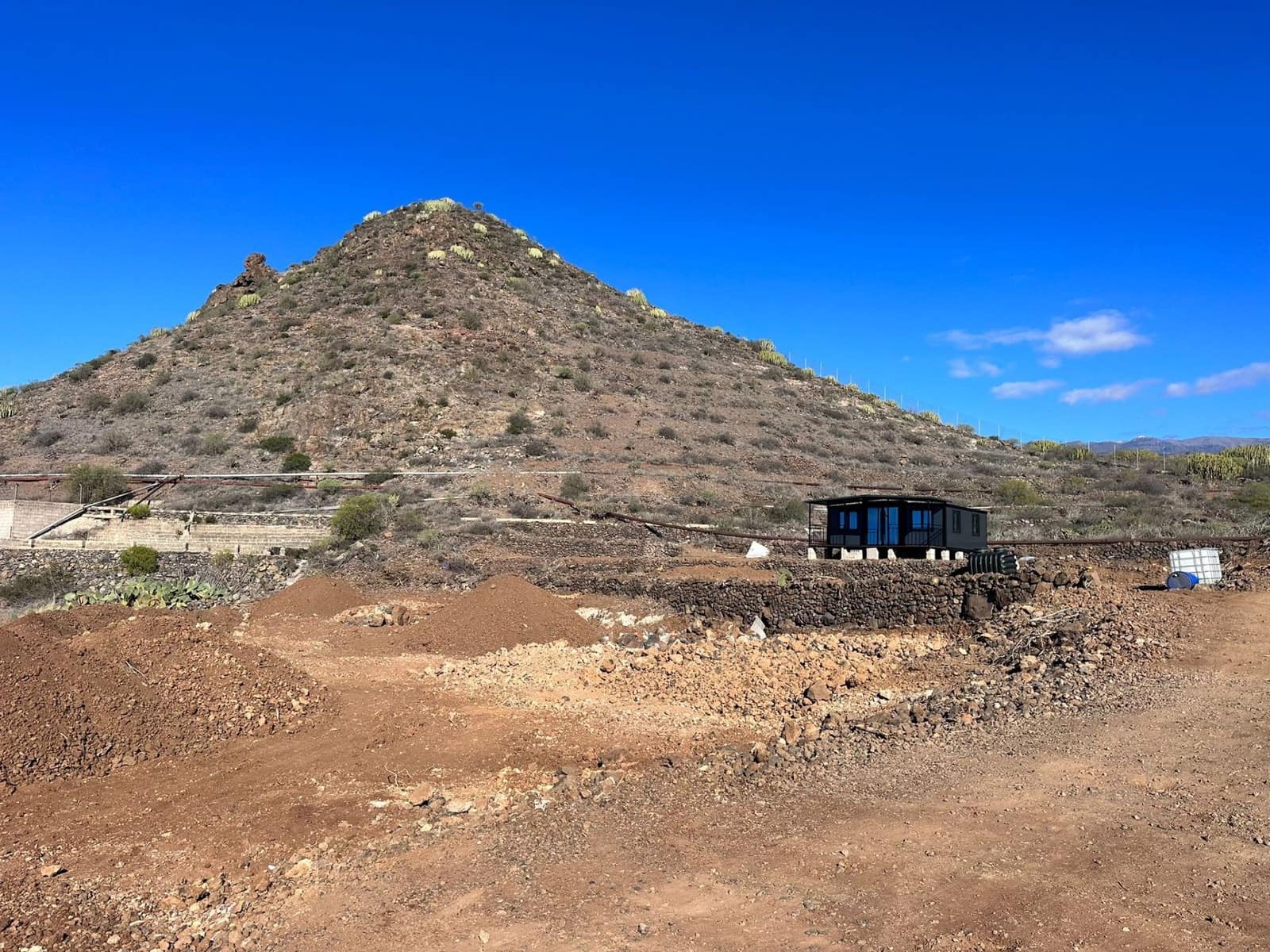 2 bedroom Finca/Country House for sale in Parque de la Reina - € 355,000 (Ref: 9496932)