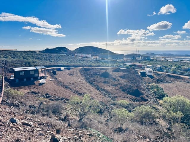 2 bedroom Finca/Country House for sale in Parque de la Reina, Arona - € 355,000 (Ref: 9496932)