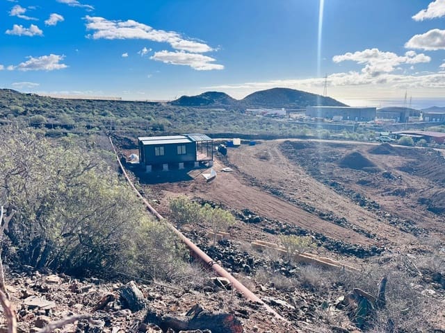 2 bedroom Finca/Country House for sale in Parque de la Reina, Arona - € 355,000 (Ref: 9496932)