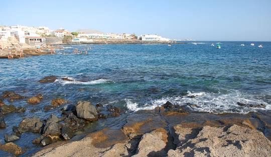1 slaapkamer Penthouse te koop in La Caleta met zwembad garage - € 630.000 (Ref: 9501910)