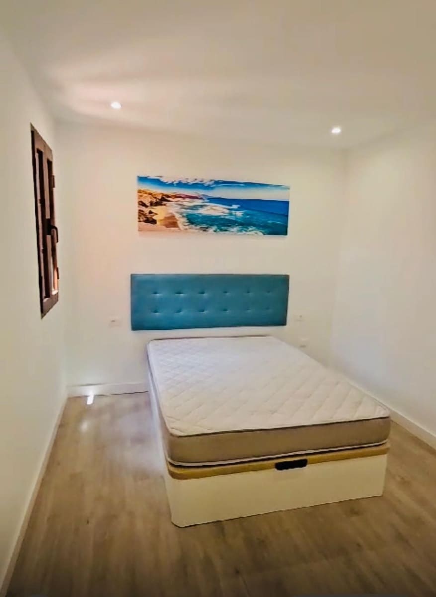 2 bedroom Apartment for sale in Costa del Silencio with pool - € 279,000 (Ref: 9501914)