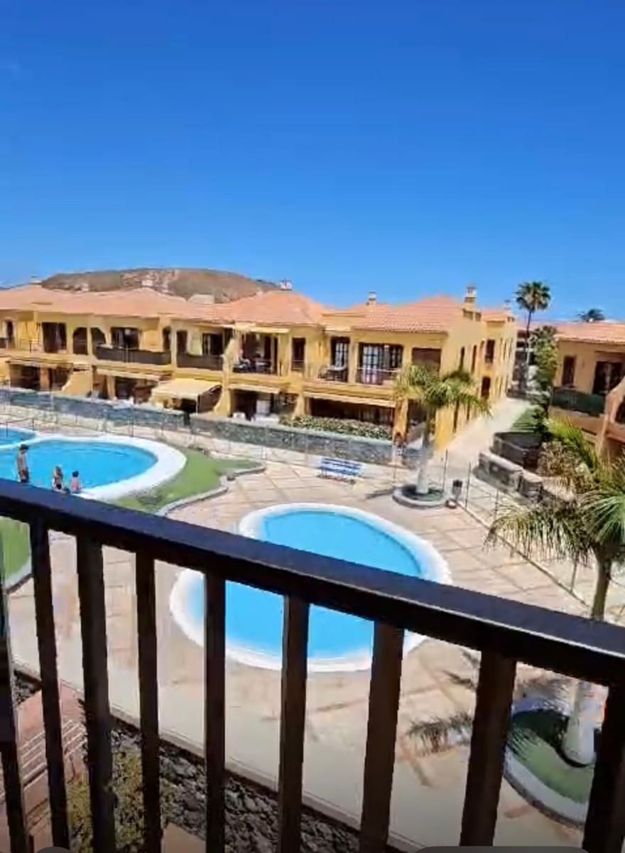 2 bedroom Apartment for sale in Costa del Silencio with pool - € 279,000 (Ref: 9501914)