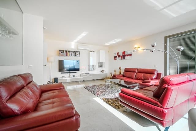 Apartamento de 2 habitaciones en La Caleta, Valverde en venta con piscina garaje - 995.000 € (Ref: 9503926)