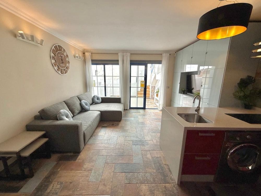 1 bedroom Apartment for sale in Fanabe with pool - € 299,950 (Ref: 9503928)