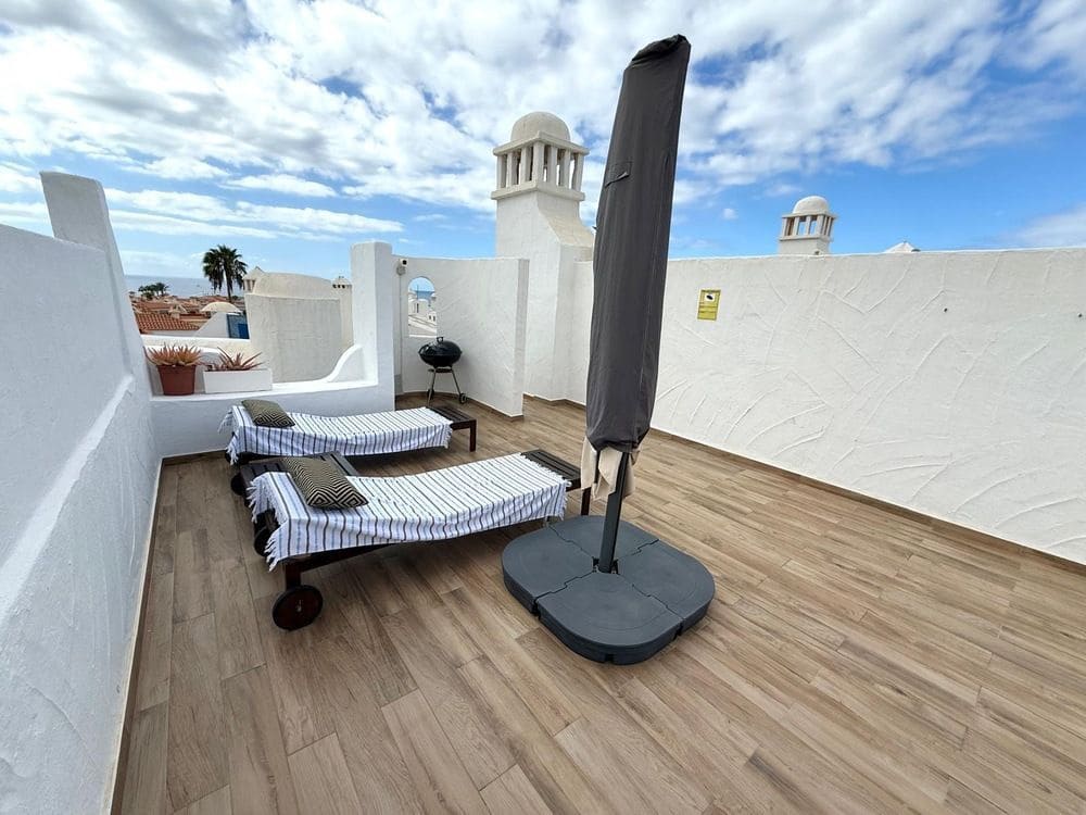 1 bedroom Apartment for sale in Fanabe with pool - € 299,950 (Ref: 9503928)