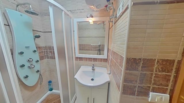 Apartamento de 2 habitaciones en Torviscas, Adeje en venta con piscina - 350.000 € (Ref: 9513250)