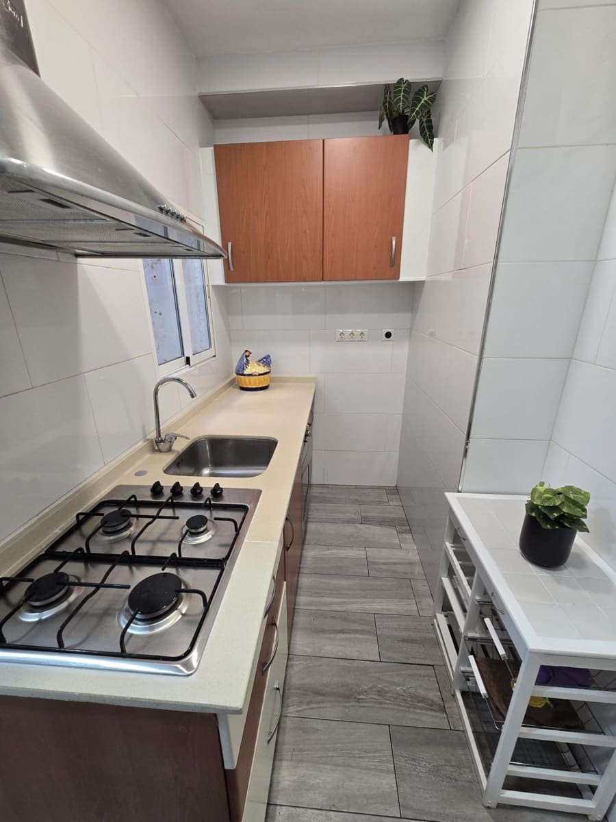 2 bedroom Flat for sale in Alicante / Alacant city - € 148,850 (Ref: 9631757)