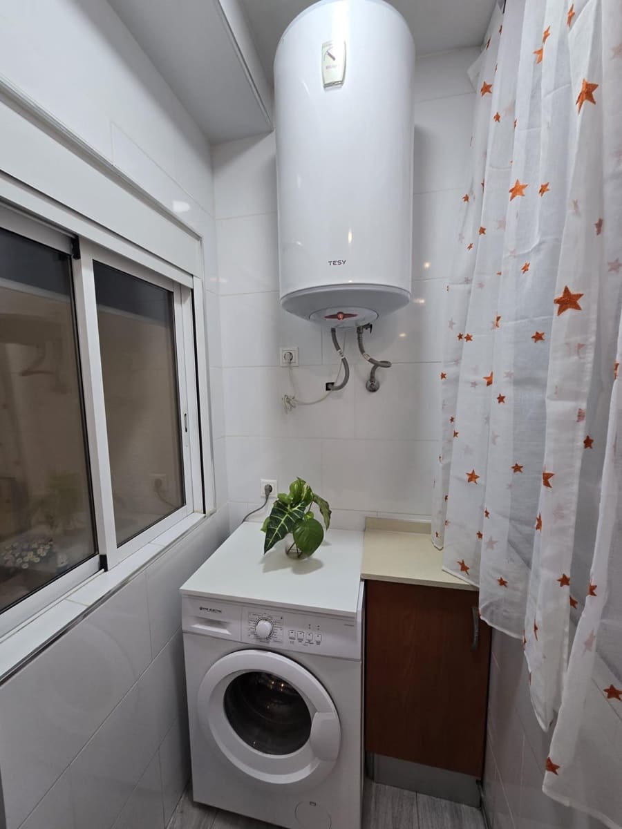 2 bedroom Flat for sale in Alicante / Alacant city - € 148,850 (Ref: 9631757)