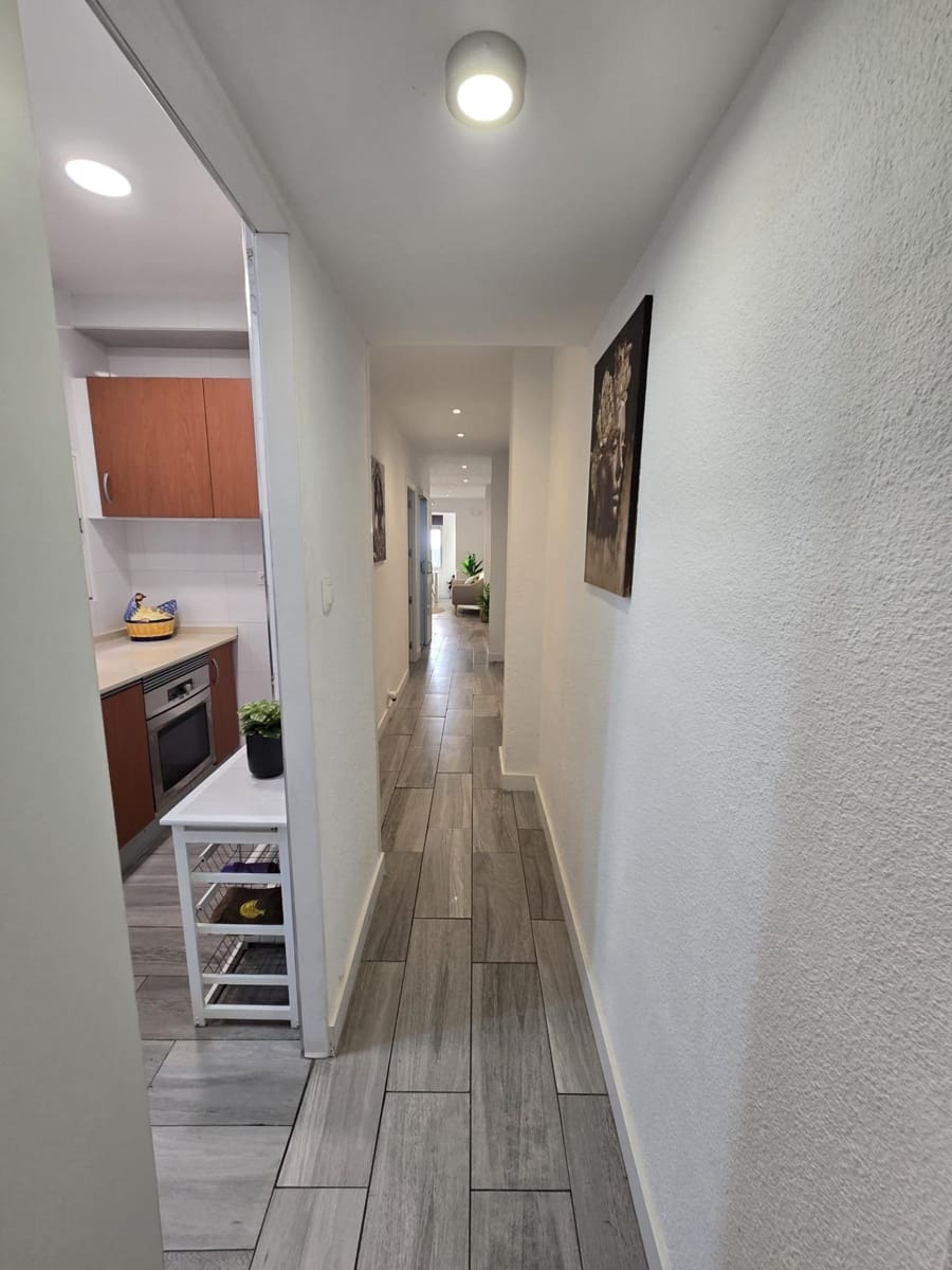 2 bedroom Flat for sale in Alicante / Alacant city - € 148,850 (Ref: 9631757)