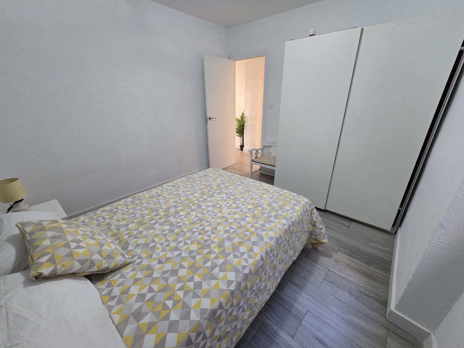 2 bedroom Flat for sale in Alicante / Alacant city - € 148,850 (Ref: 9631757)