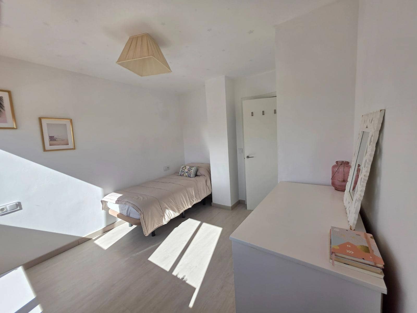 Piso de 3 habitaciones en Alicante / Alacant ciudad en venta con piscina garaje - 369.000 € (Ref: 9631758)