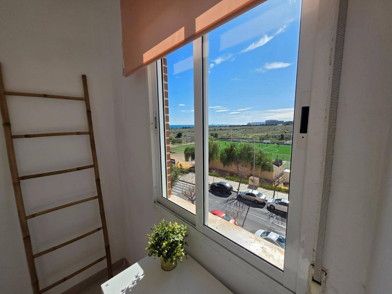 Piso de 3 habitaciones en Alicante / Alacant ciudad en venta con piscina garaje - 369.000 € (Ref: 9631758)