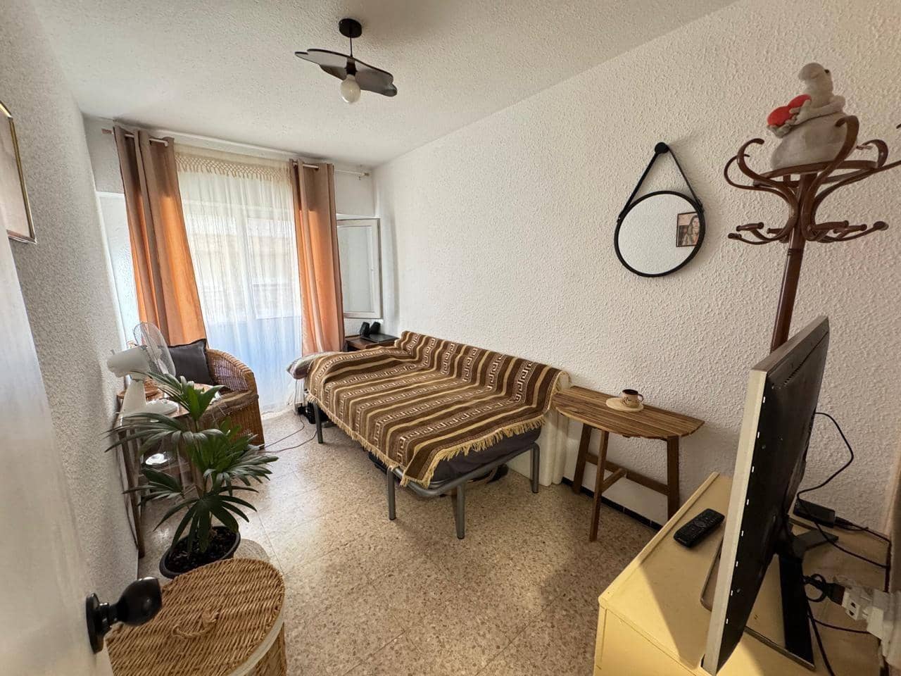 3 bedroom Flat for sale in Alicante / Alacant city - € 165,000 (Ref: 9631759)