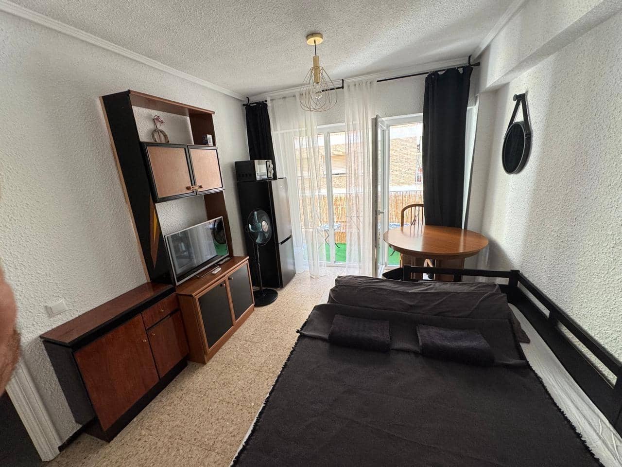 3 bedroom Flat for sale in Alicante / Alacant city - € 165,000 (Ref: 9631759)