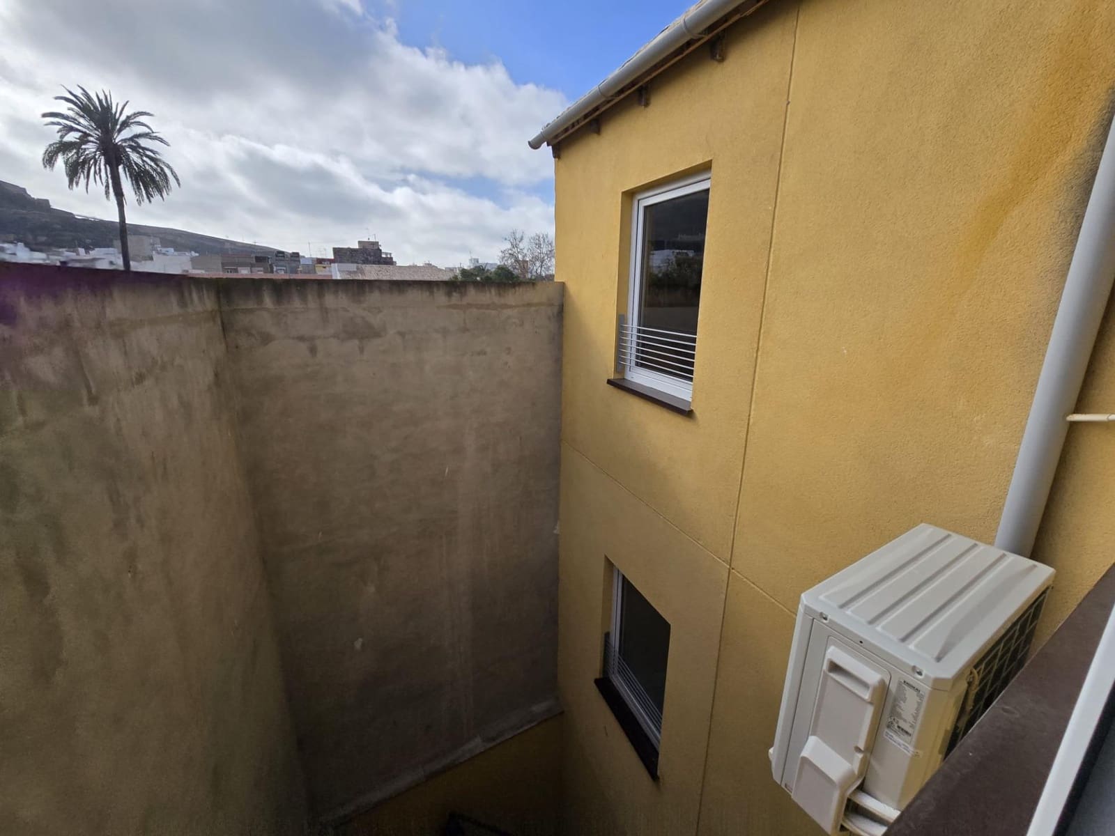 5 soveværelse Lejlighed til salg i Alicante by - € 710.000 (Ref: 9631760)