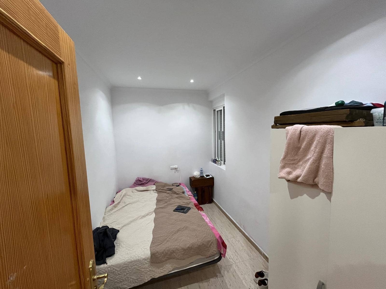 5 bedroom Flat for sale in Alicante / Alacant city - € 147,000 (Ref: 9631762)