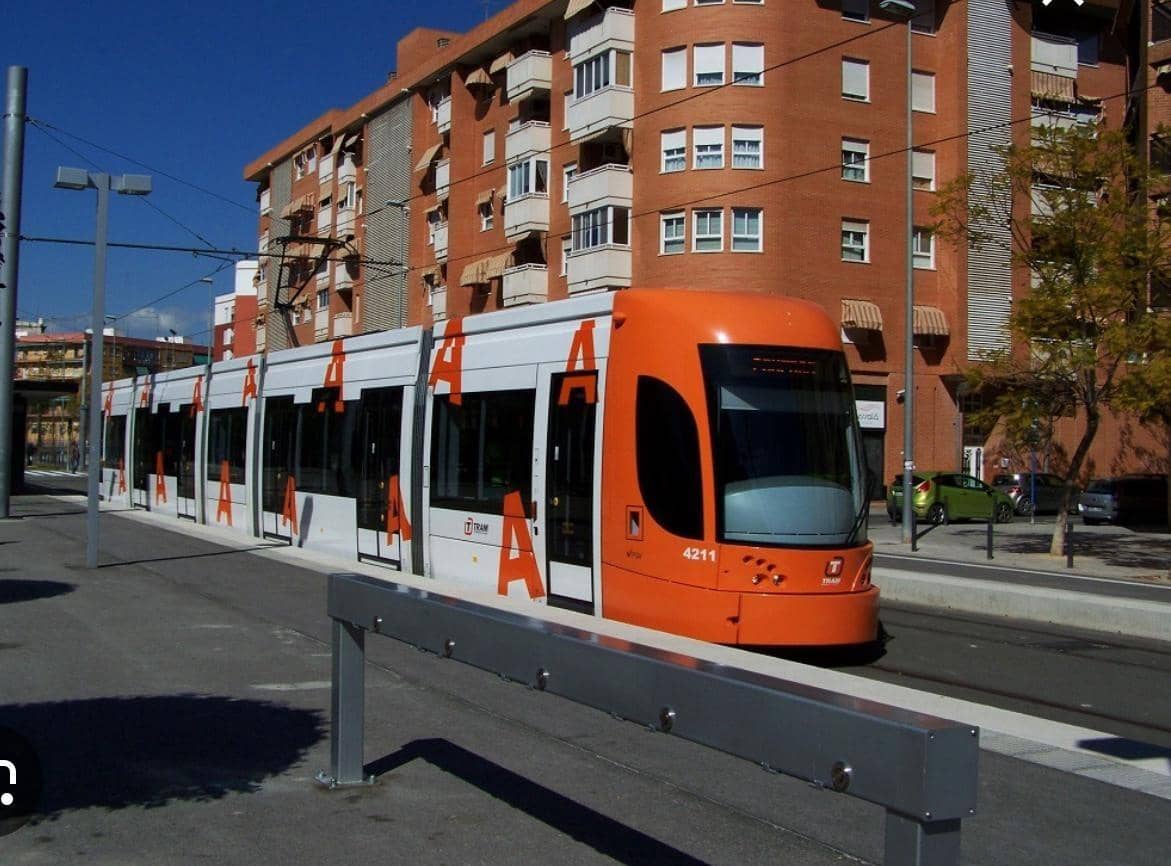 2 sovrum Lägenhet till salu i Alicante stad - 136 000 € (Ref: 9631763)