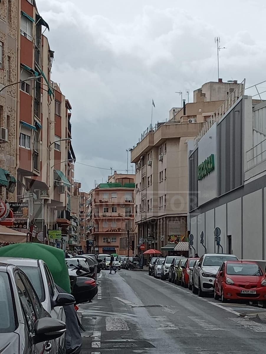 2 sovrum Lägenhet till salu i Alicante stad - 136 000 € (Ref: 9631763)