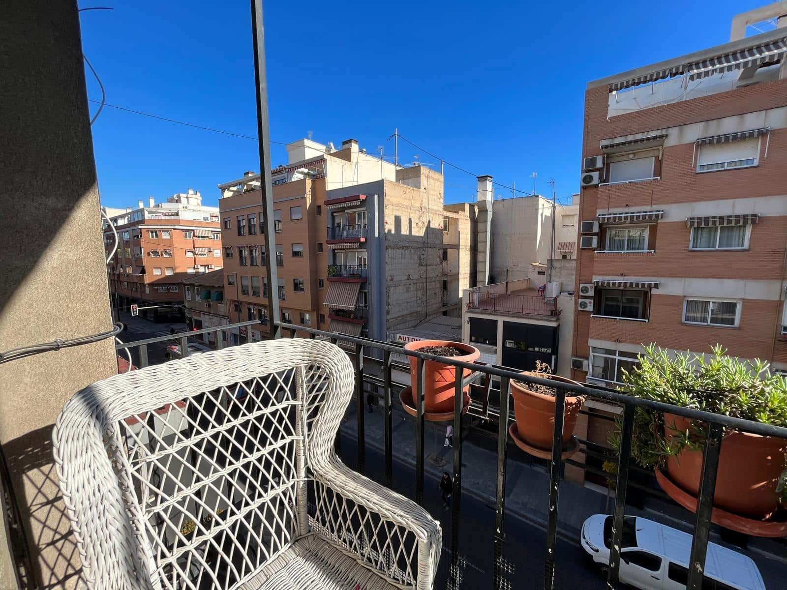 4 chambre Appartement à vendre à Alicante ville - 185 000 € (Ref: 9631764)