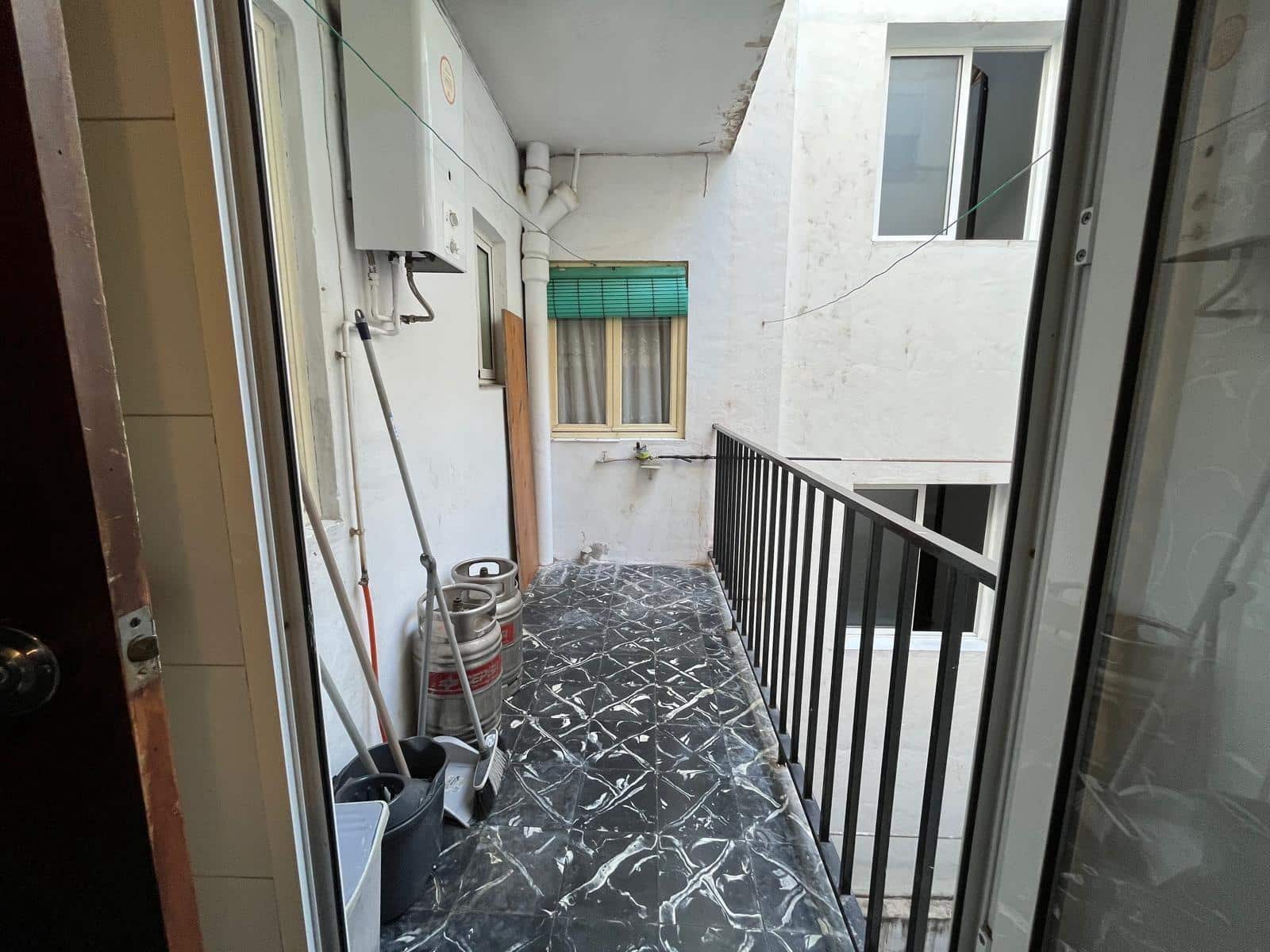 4 chambre Appartement à vendre à Alicante ville - 185 000 € (Ref: 9631764)