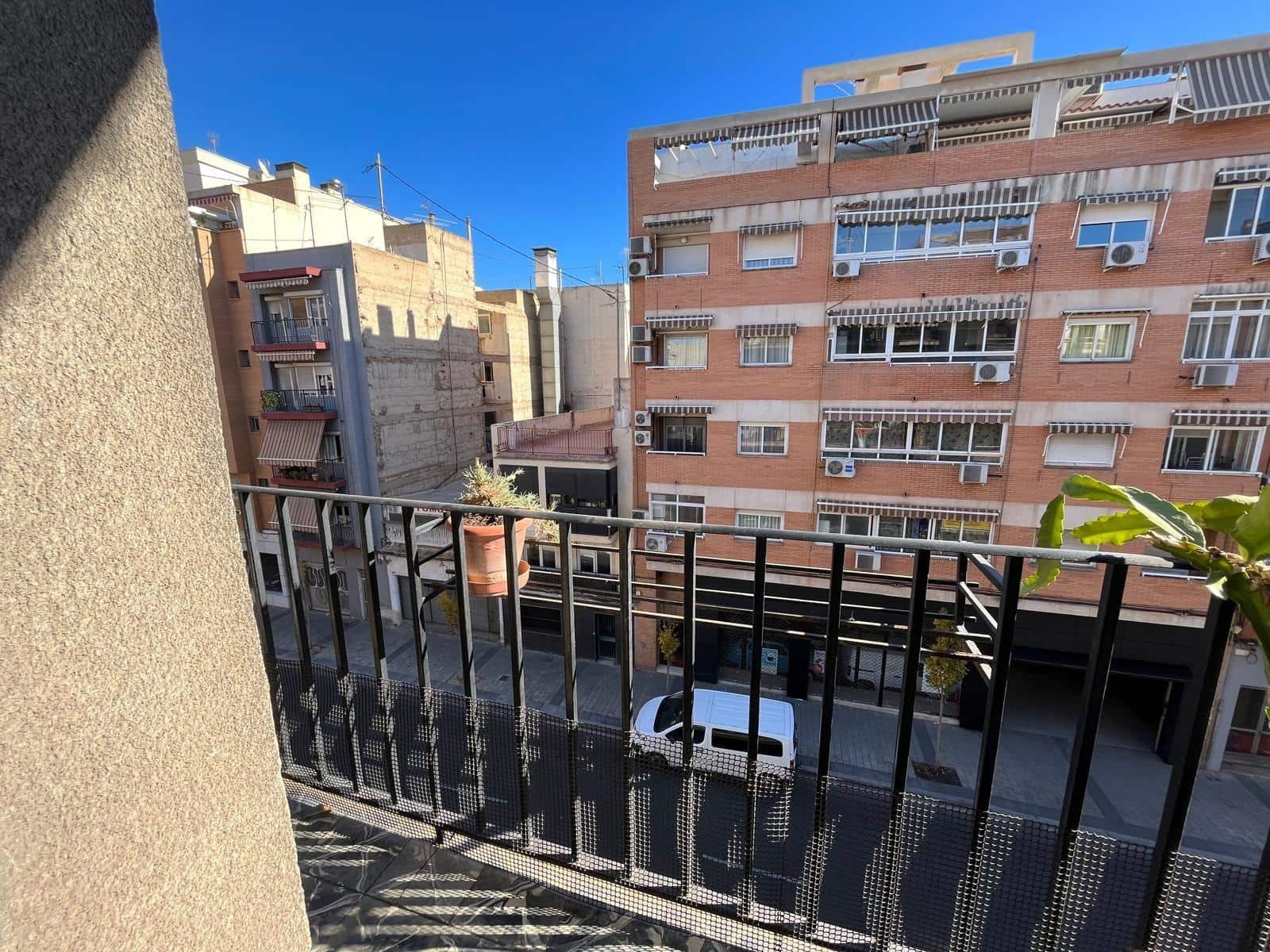 4 chambre Appartement à vendre à Alicante ville - 185 000 € (Ref: 9631764)