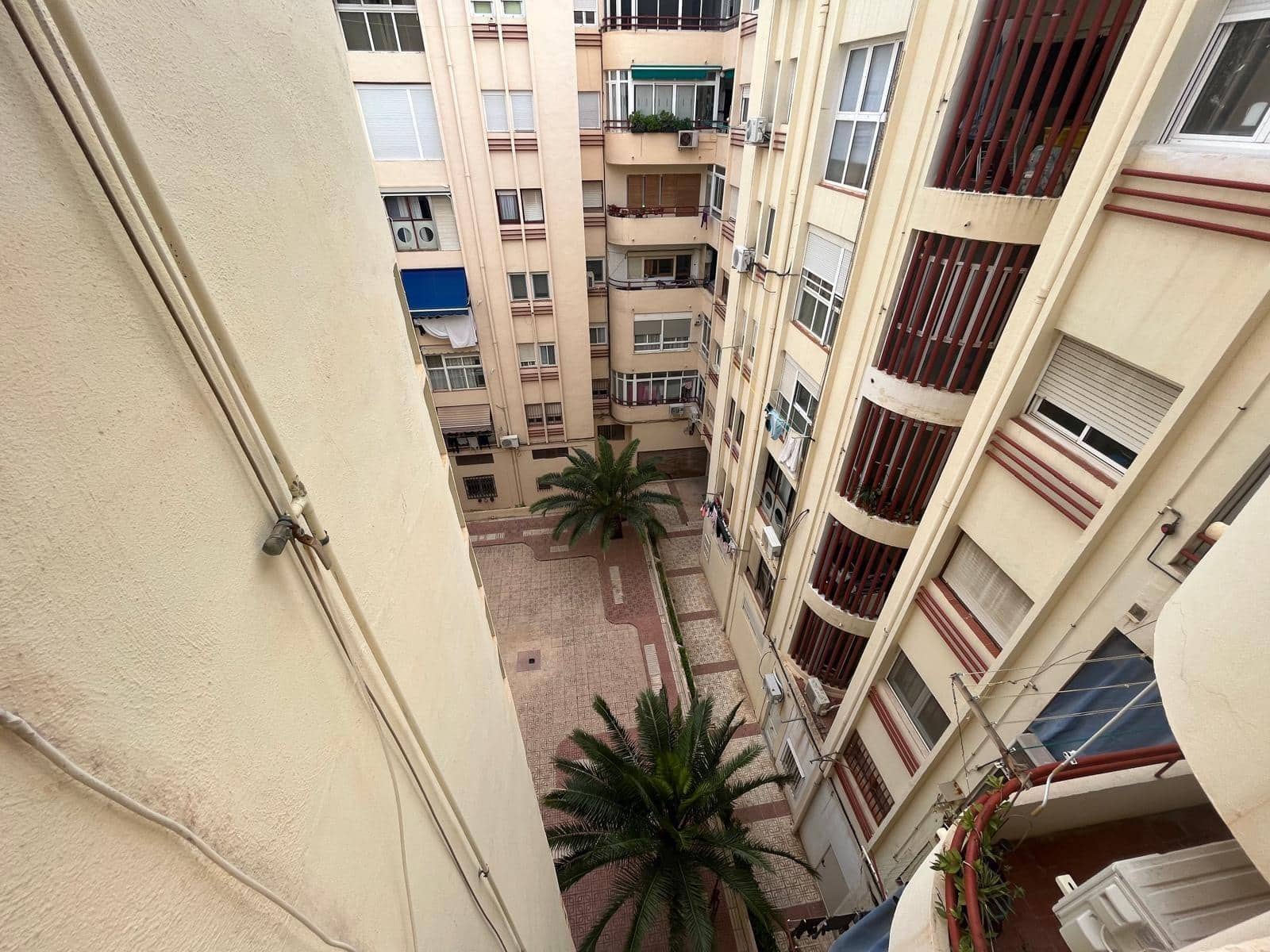 Piso de 3 habitaciones en Alicante / Alacant ciudad en venta - 235.000 € (Ref: 9631766)