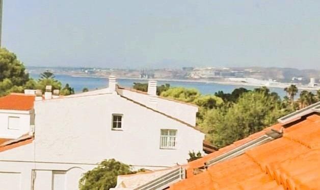 5 soverom Rekkehus til salgs i Playa de San Juan, Alicante by med svømmebasseng garasje - € 480 000 (Ref: 9631768)