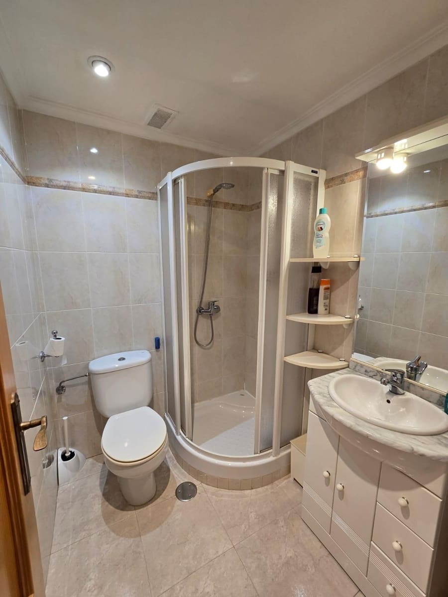 5 soverom Rekkehus til salgs i Playa de San Juan med svømmebasseng garasje - € 480 000 (Ref: 9631768)