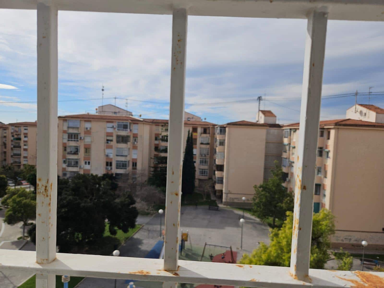 3 soveværelse Lejlighed til salg i Alicante by - € 116.000 (Ref: 9634184)