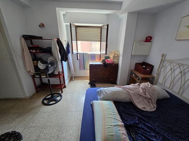 3 chambre Appartement à vendre à Carolinas Altas, Alicante ville avec garage - 199 000 € (Ref: 9634185)