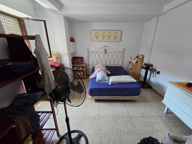 3 chambre Appartement à vendre à Carolinas Altas, Alicante ville avec garage - 199 000 € (Ref: 9634185)