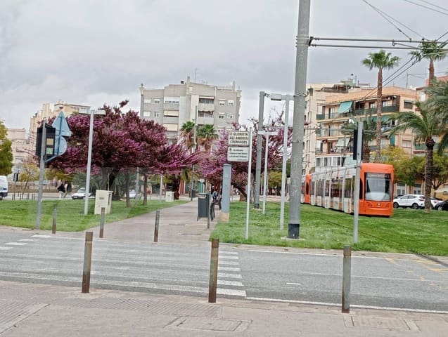 3 chambre Appartement à vendre à Carolinas Altas, Alicante ville avec garage - 199 000 € (Ref: 9634185)