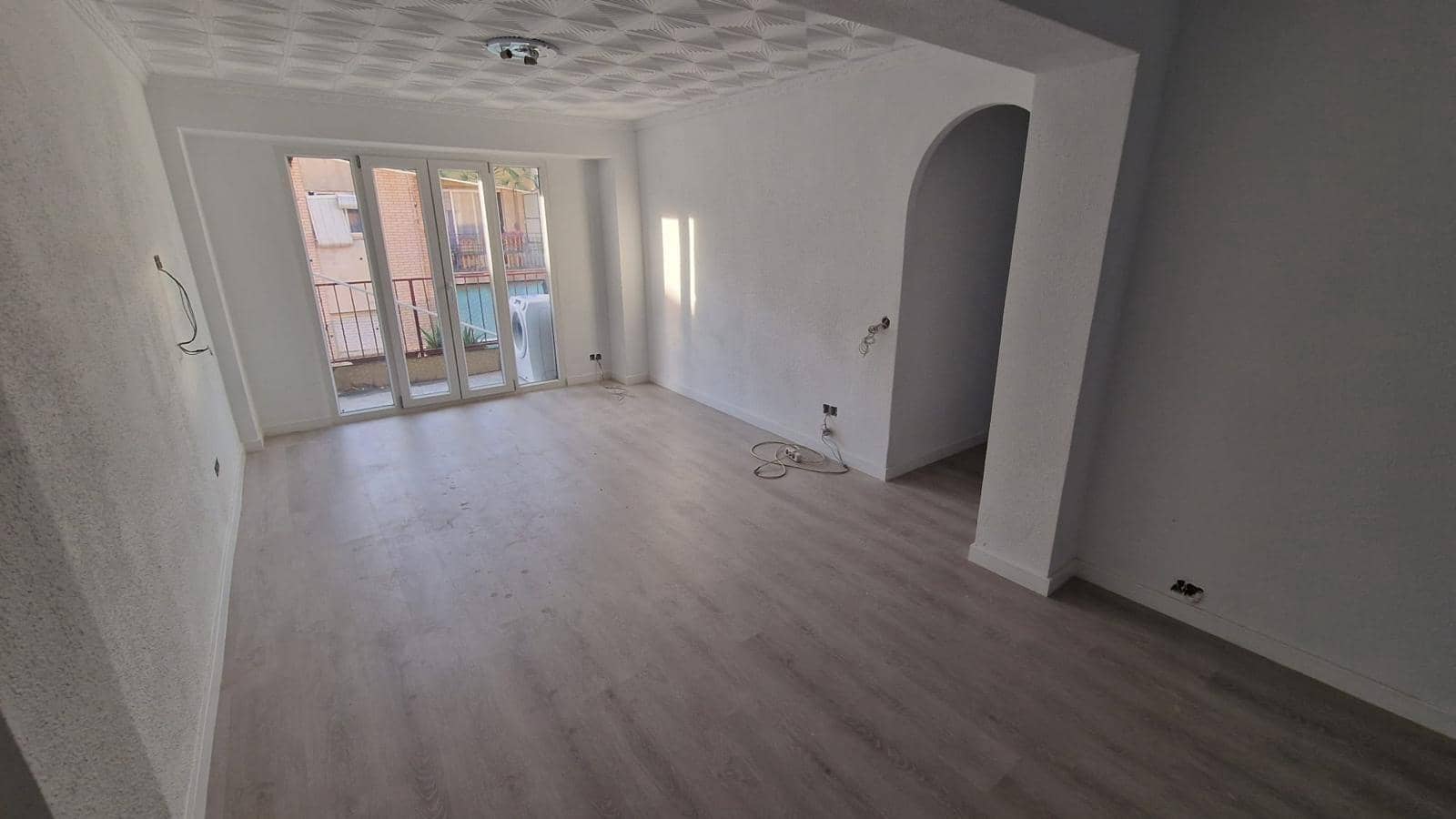 3 bedroom Penthouse for sale in Alicante / Alacant city - € 155,000 (Ref: 9634186)