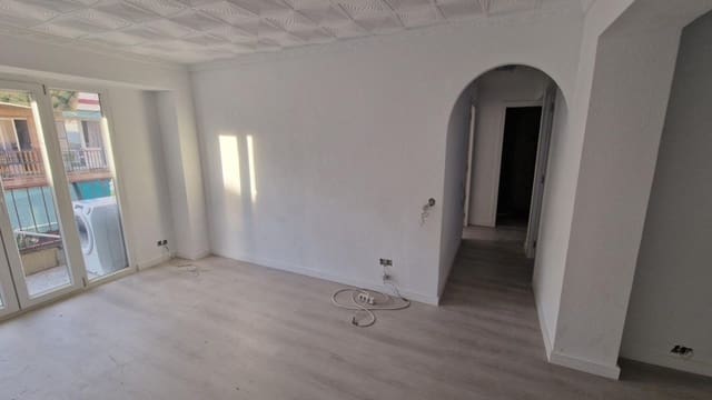 3 chambre Penthouse à vendre à Carolinas Altas, Alicante ville - 155 000 € (Ref: 9634186)