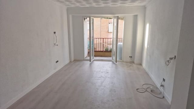 3 chambre Penthouse à vendre à Carolinas Altas, Alicante ville - 155 000 € (Ref: 9634186)