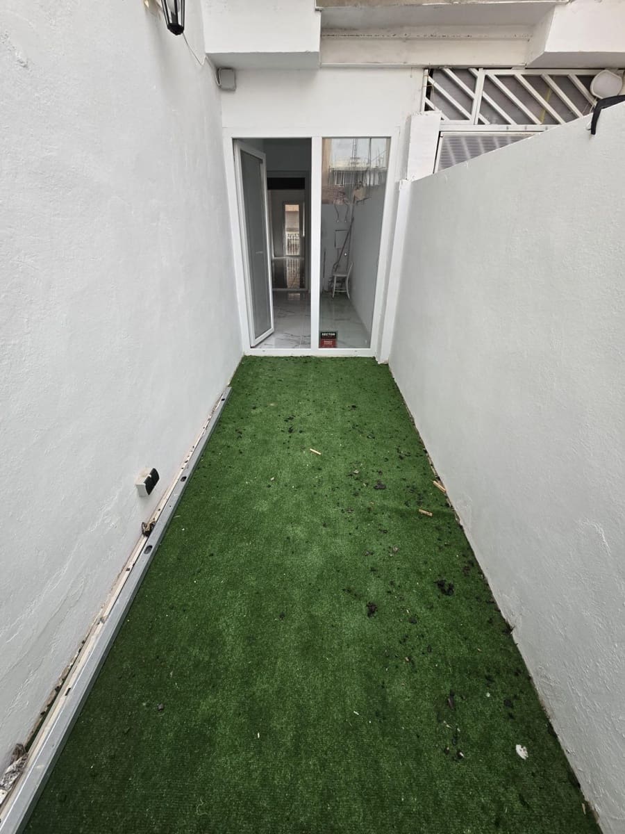 3 bedroom Flat for sale in Alicante / Alacant city - € 156,000 (Ref: 9634187)