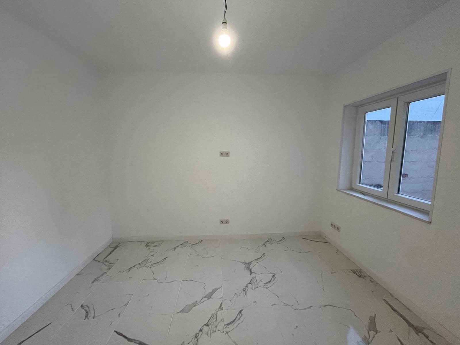 3 bedroom Flat for sale in Alicante / Alacant city - € 156,000 (Ref: 9634187)