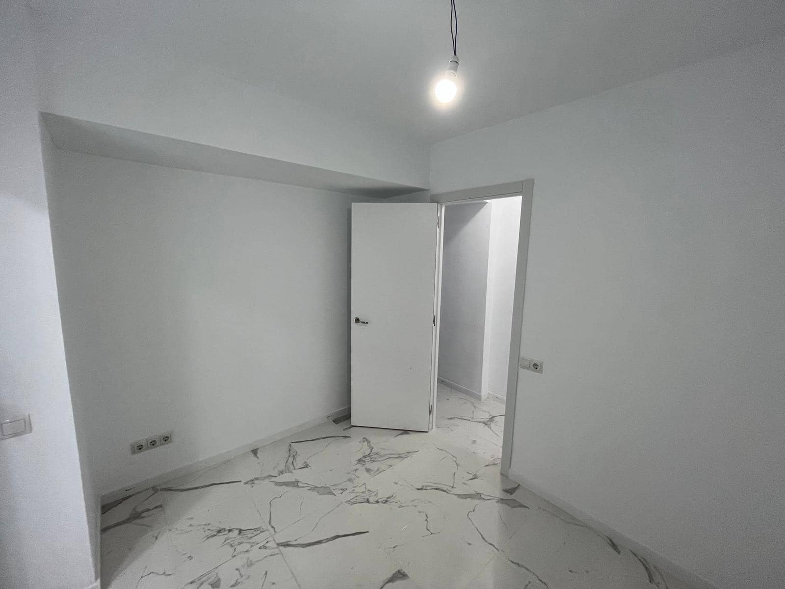 3 bedroom Flat for sale in Alicante / Alacant city - € 156,000 (Ref: 9634187)