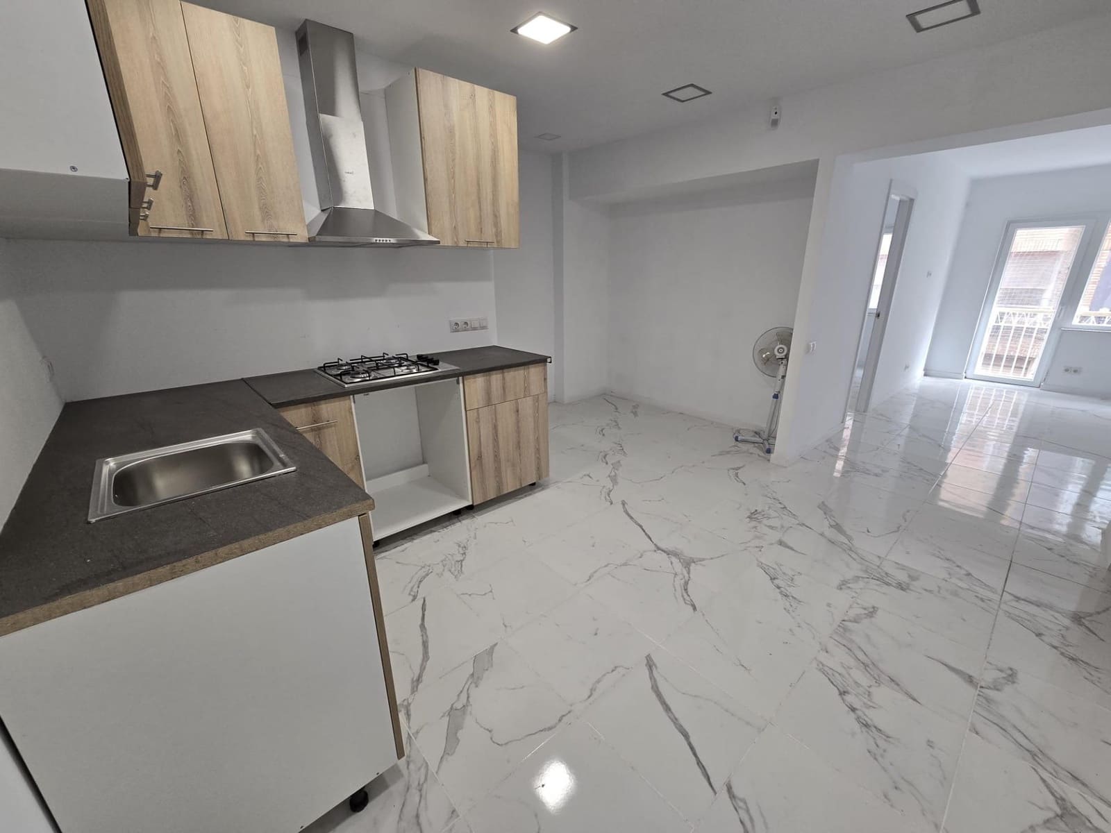 3 bedroom Flat for sale in Alicante / Alacant city - € 156,000 (Ref: 9634187)