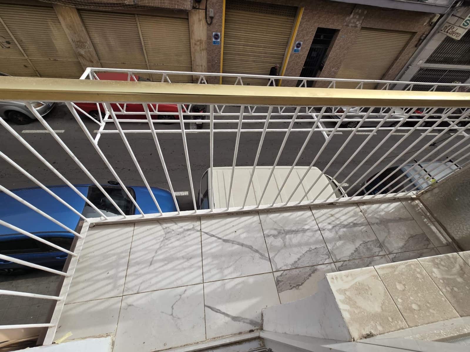 3 bedroom Flat for sale in Alicante / Alacant city - € 156,000 (Ref: 9634187)