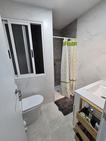 Piso de 2 habitaciones en Carolinas Bajas, Alicante / Alacant ciudad en venta - 133.000 € (Ref: 9634189)