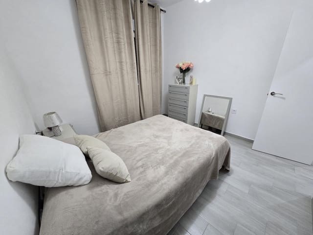 Piso de 2 habitaciones en Carolinas Bajas, Alicante / Alacant ciudad en venta - 133.000 € (Ref: 9634189)