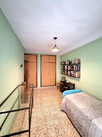 3 slaapkamer Flat te koop in Carolinas Bajas, Alicante stad met garage - € 198.000 (Ref: 9634191)