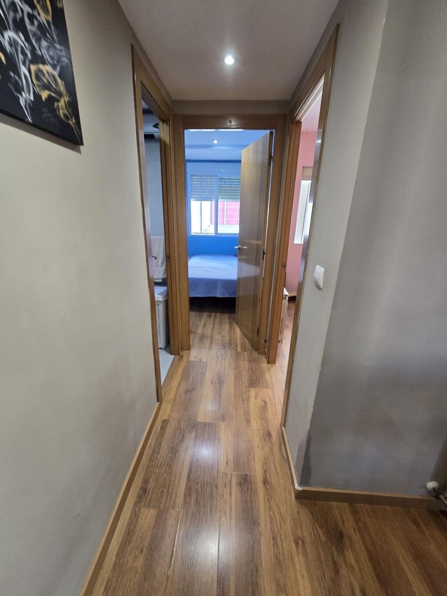 Piso de 3 habitaciones en Alicante / Alacant ciudad en venta - 200.000 € (Ref: 9634192)