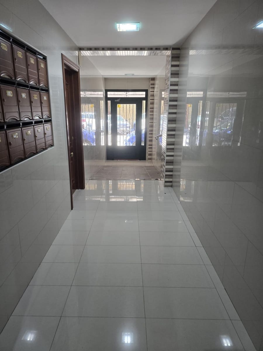 Piso de 3 habitaciones en Alicante / Alacant ciudad en venta - 200.000 € (Ref: 9634192)