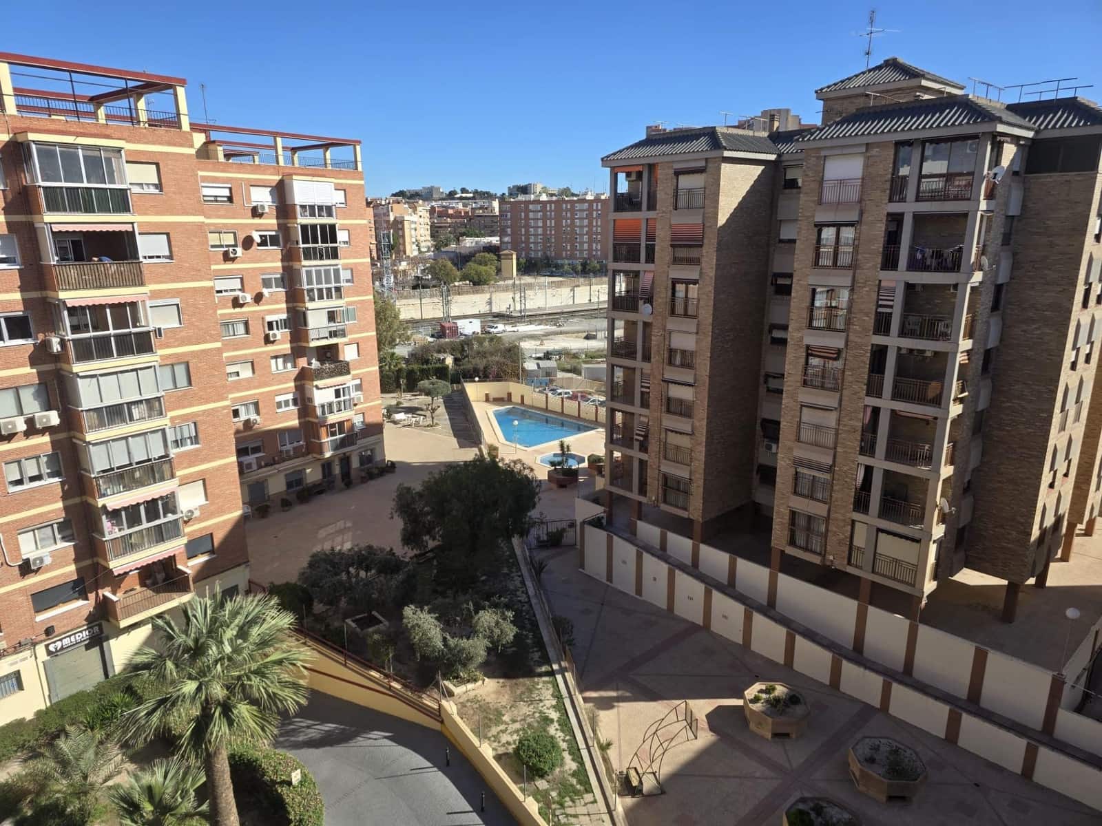 Piso de 3 habitaciones en Alicante / Alacant ciudad en venta - 200.000 € (Ref: 9634192)