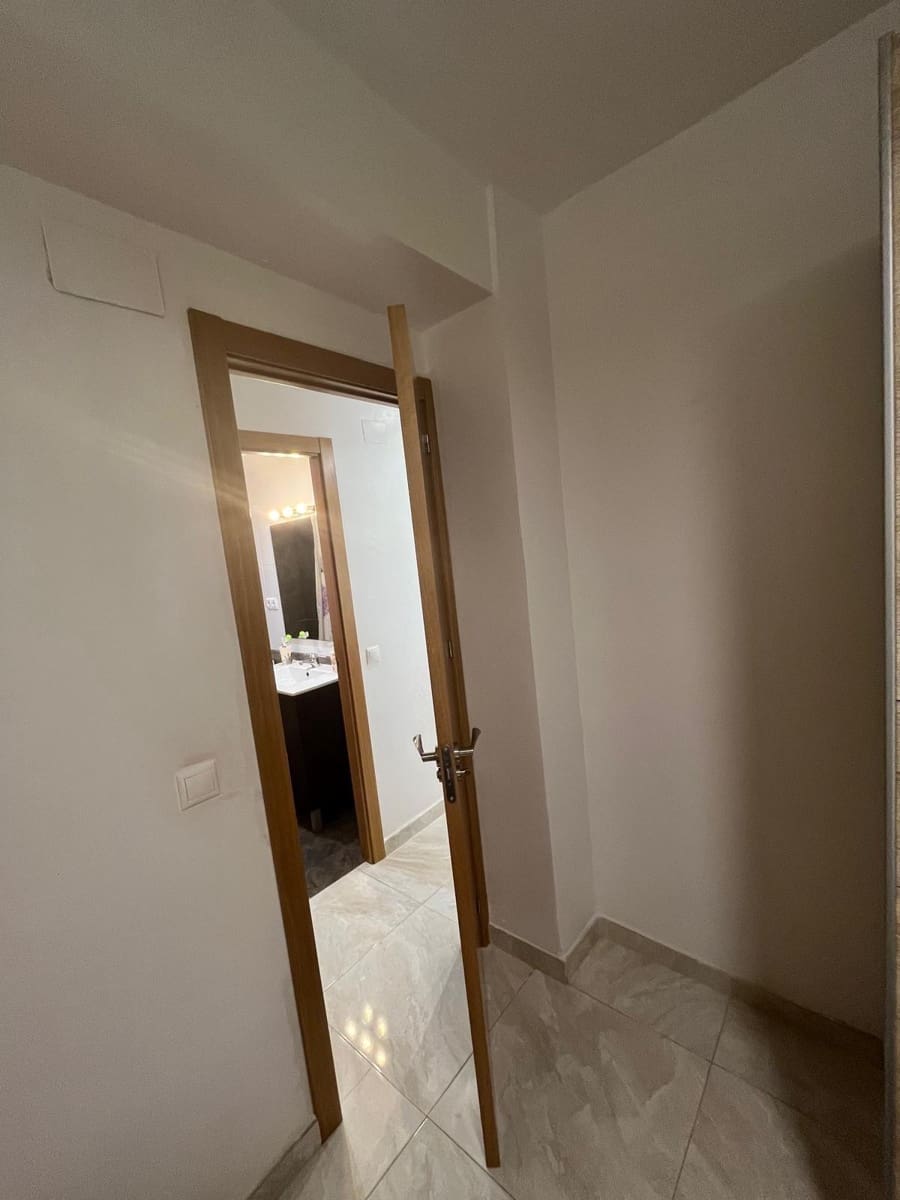 2 Zimmer Wohnung zu verkaufen in Alicante / Alacant Stadt - 157.000 € (Ref: 9644976)