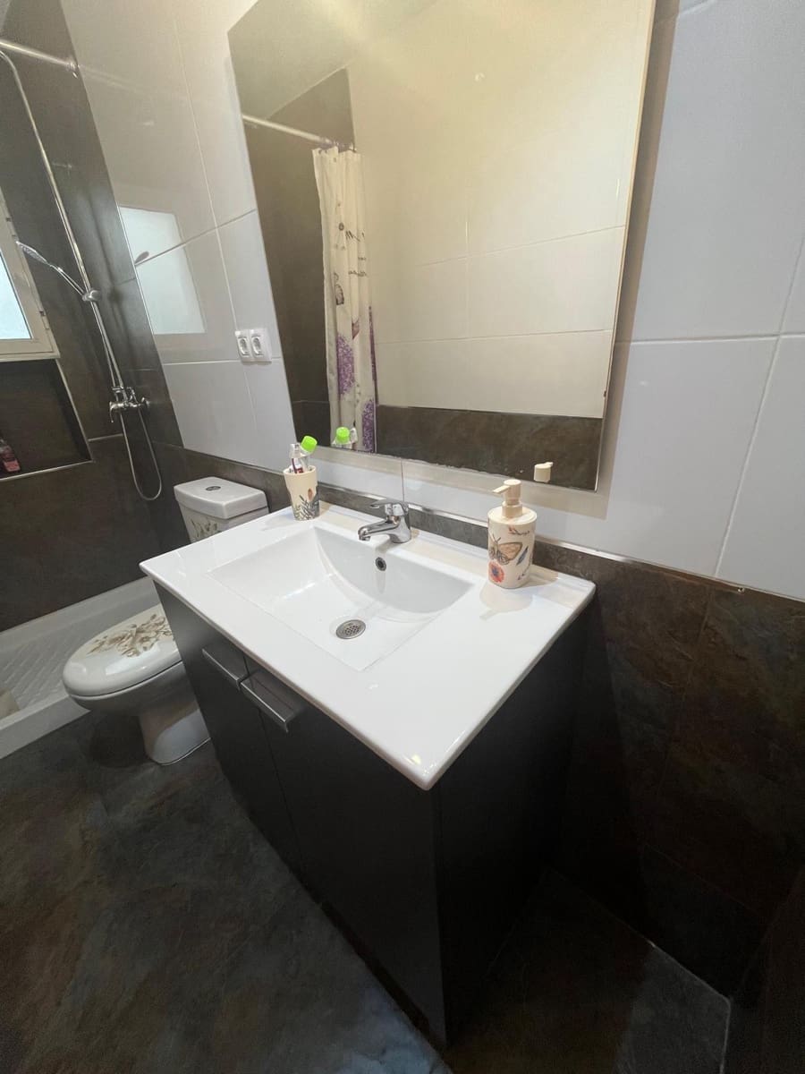 2 Zimmer Wohnung zu verkaufen in Alicante / Alacant Stadt - 157.000 € (Ref: 9644976)