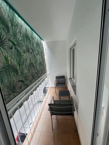 2 Zimmer Wohnung zu verkaufen in Carolinas Altas, Alicante / Alacant Stadt - 157.000 € (Ref: 9644976)