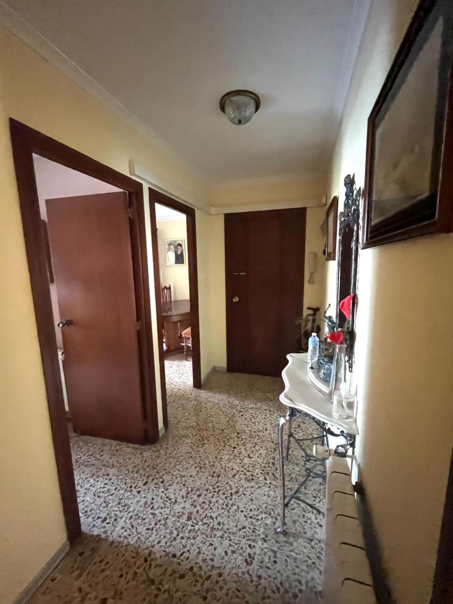 Piso de 3 habitaciones en Alicante / Alacant ciudad en venta con garaje - 186.000 € (Ref: 9656043)